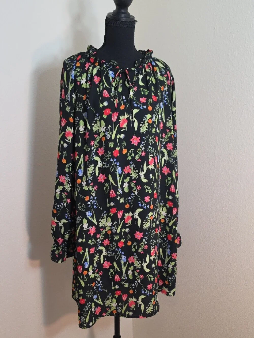 LOFT Black Floral Long-Sleeve Shift Dress with Ruffle Neck